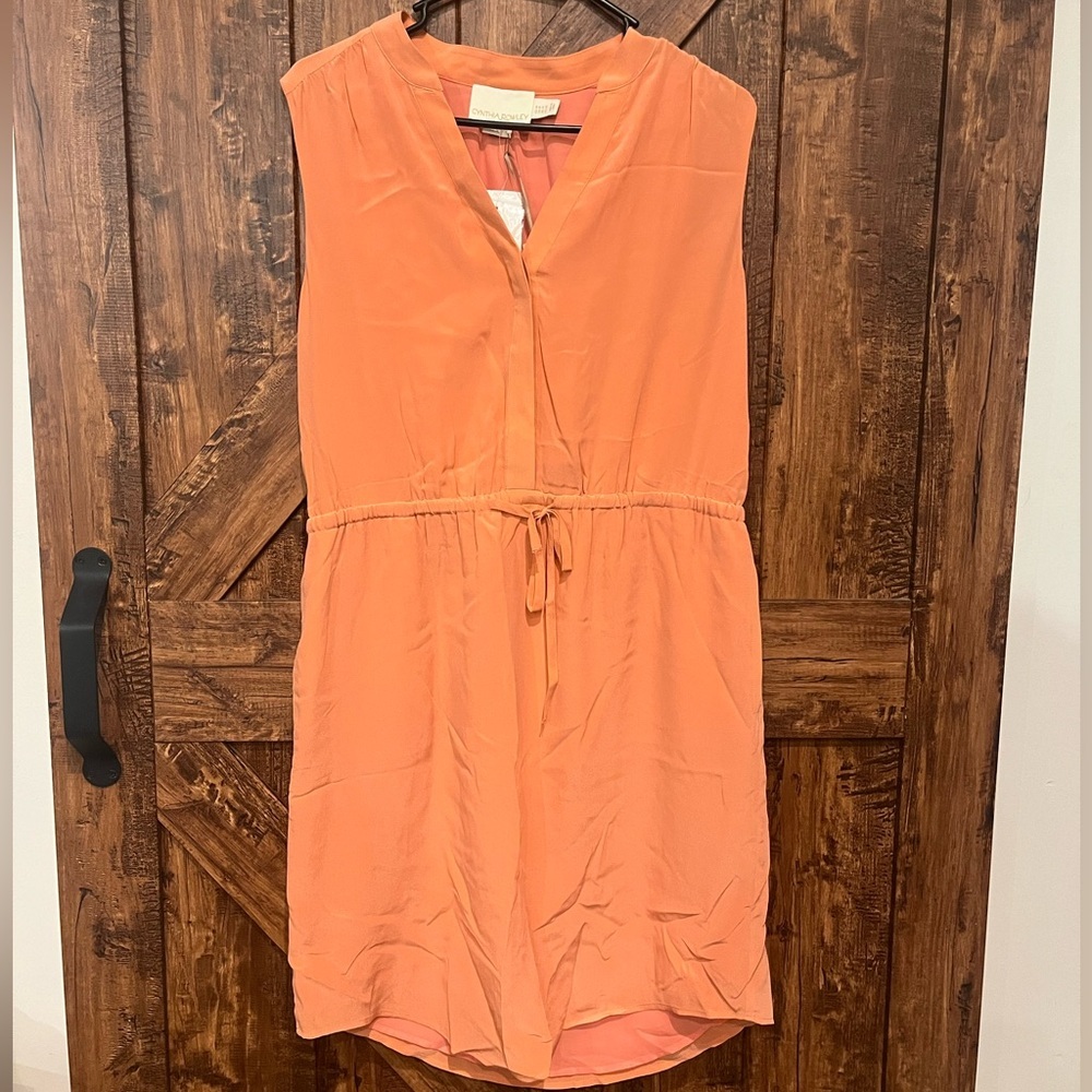 Cynthia rowley NWT women’s 100% silk peach colored sleeveless dress midi size 10